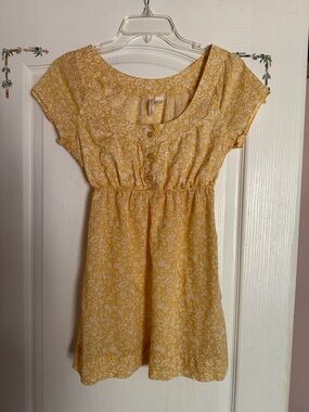 Red Camel Yellow Floral Short Sleeve Blouse